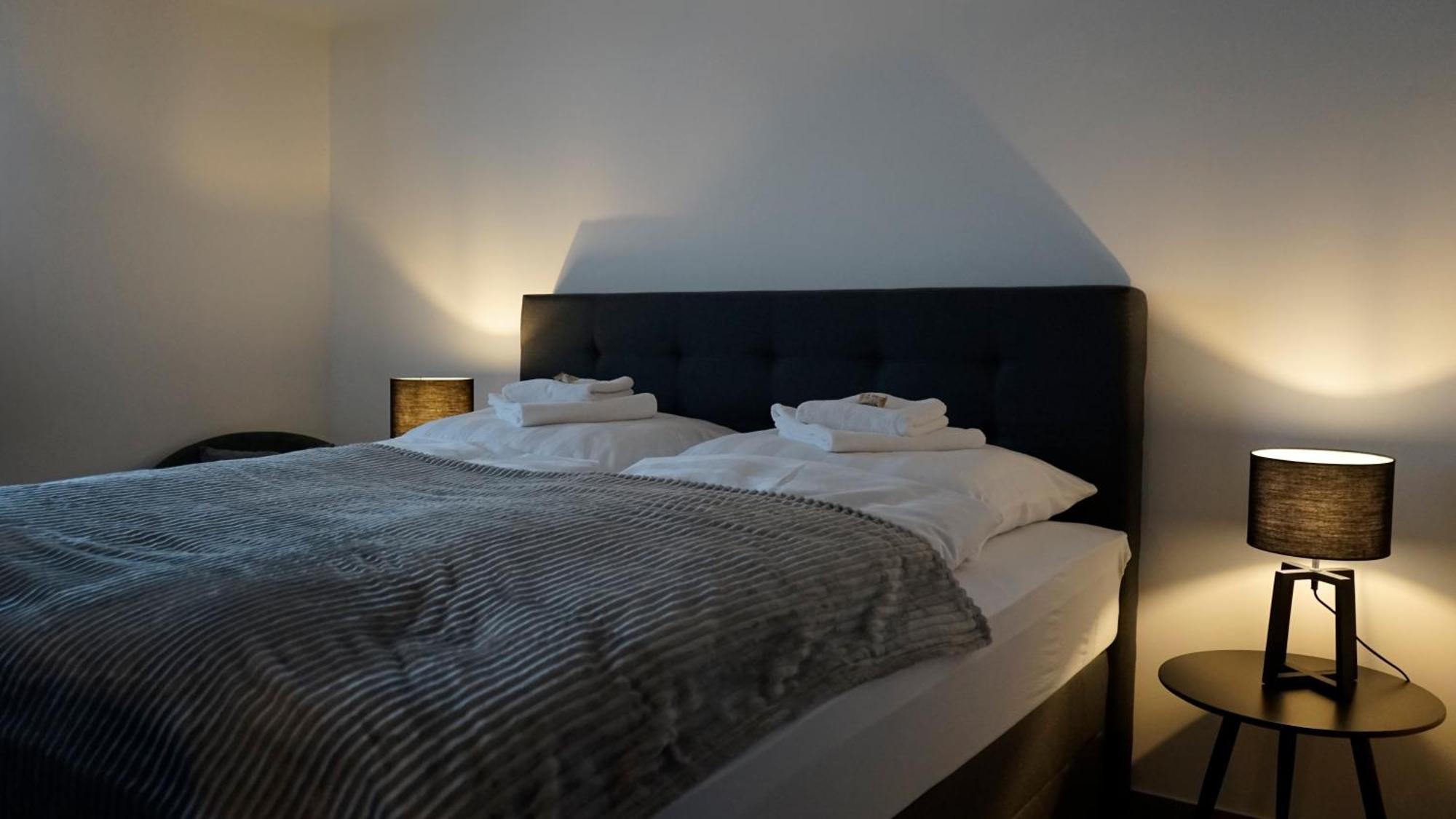 1 Bett Zimmer In Ehemaligen Hotel Siegen Exterior photo